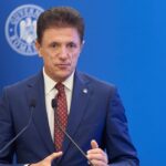 gica popescu scarbit s a ridicat si a plecat 68c7af8f54fac