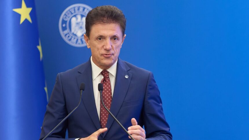 gica popescu scarbit s a ridicat si a plecat 68c7af8f54fac