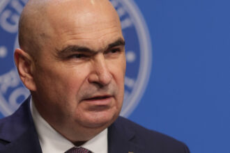 ilie bolojan anunta ca romania nu poate inchide anul cu deficit bugetar sub 8 cu toate masurile pe care le am luat 68c9ba934d3a0