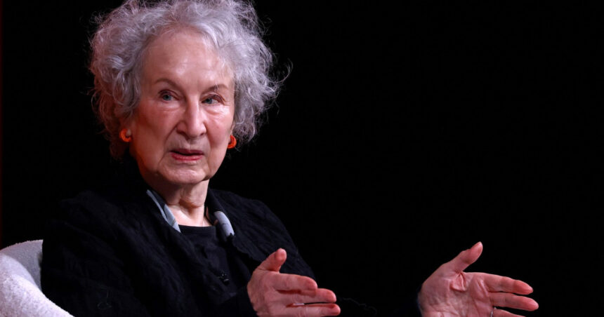 imi pare rau ministrul vostru al educatiei crede ca sunteti prosti reactia virala a scriitoarei margaret atwood 68b84463ee2a3