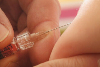 in urmatorii ani vom avea zeci sau chiar sute de copii care vor paraliza si isi vor pierde viata pentru ca nu au fost vaccinati 68bea72573157