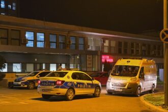 incident grav in curtea unei pensiuni din vama veche barbat baut preluat de ambulanta nu stia ce i s a intamplat 68cea848969fb