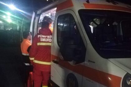 incident socant ambulantier injunghiat de pacientul pe care il transporta la psihiatrie 68da6d38a6076