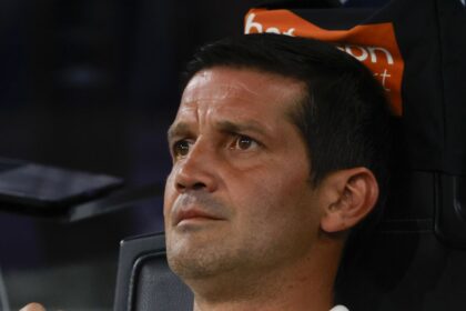 intrebarea pe care gazzetta dello sport i o adreseaza lui cristi chivu dupa doua esecuri consecutive la inter 68c6538b39a86