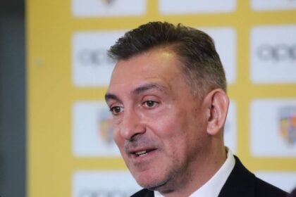 jucatorul din superliga care l a dat pe spate pe ilie dumitrescu e peste tot 68c9162820cb3