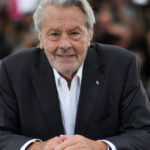 la un an de la moartea lui alain delon incepe razboiul pentru avere fiul cel mic al marelui actor isi da in judecata fratii 68b9355c81ef9