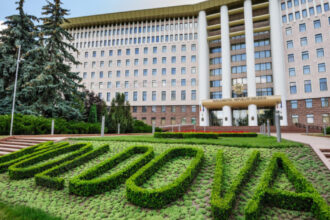 live text rezultate alegeri republica moldova 2025 partidul maiei sandu conduce topul urmat de fortele pro ruse 68d98b6a7afcf