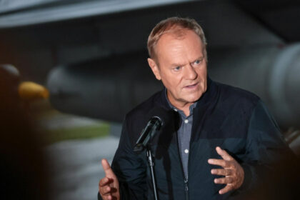 masina premierului polonez donald tusk a fost furata din fata casei locuinta este pazita 24 de ore din 24 68c2db8c90365