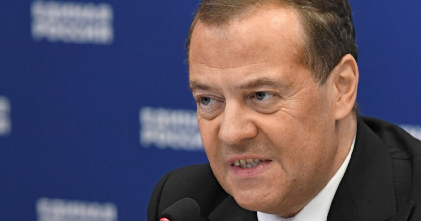 medvedev ameninta statele ue vom fi cu ochii pe degeneratii de la bruxelles care vor sa confiste activele rusiei 68c7f0588968b