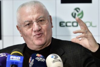 mitica dragomir a facut primul 11 ideal al romaniei cinci fotbalisti sunt titulari de drept 68c293c2e4935
