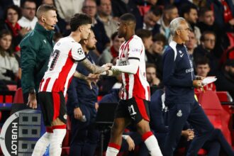 momentul care i a adus lui dennis man primele minute in champions league 68c9b7df84961