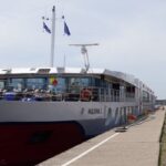 nava fluviala de pasageri maxima i escala in portul constanta 68d53c2ae8145