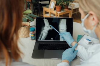 ne trosnesc genunchii cand trebuie sa mergem la medic 68cb05de974e7