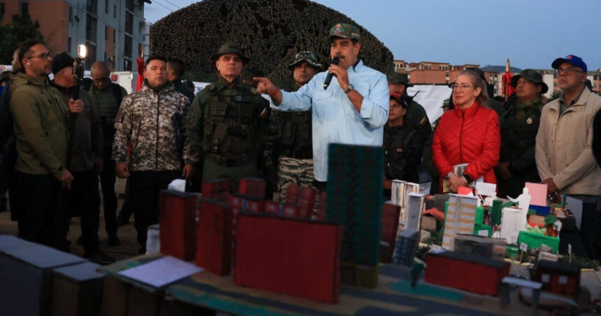 nicolas maduro cheama populatia venezuelei in cazarmi pentru a invata sa traga cu arma 68c557f7e34b3