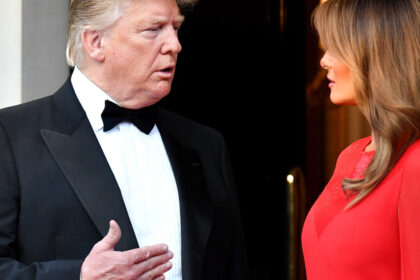 nu i asa ca e frumos cum foloseste guvernul de la londra monarhia pentru a l imblanzi pe donlad trump 68c3e39092959