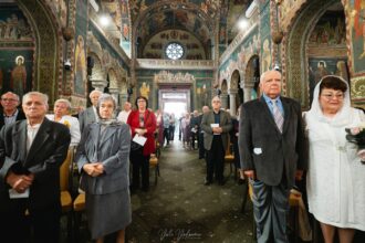 nunta de aur sarbatorita de arhiepiscopia tomisului ips teodosie a binecuvantat cuplurile care au implinit 50 de ani de cununie 68d627e2bc5be