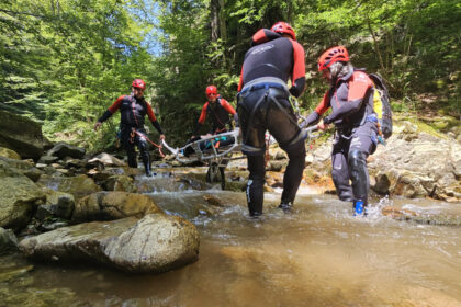 o persoana a murit si trei au fost ranite pe munte in ultimele 24 de ore avertismentul salvamont 68ce4e92171c0