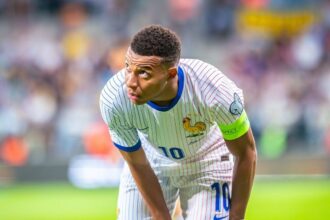 oferte din bundesliga pentru kylian mbappe am vorbit cu oficialii lui bayern munchen 68bd827ddb70a