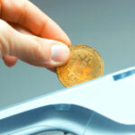 Pașapoarte achiziționate cu bitcoin: Destinațiile preferate ale crypto-milionarilor pentru „vize de aur” 2 pasapoarte platite cu bitcoin tarile unde crypto milionarii investesc in vize de aur 68da700f4b5a2