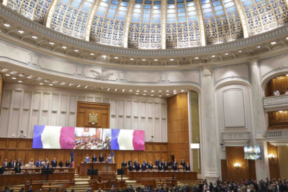 patru motiuni de cenzura impotriva guvernului intr o singura zi sedinta maraton pentru dezbateri va fi organizata in weekend surse 68b8686001ab3