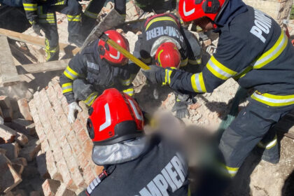 peretele unei case din campina a cazut peste doi barbati care faceau reparatii unul dintre ei a murit 68cbd5ca9efa0