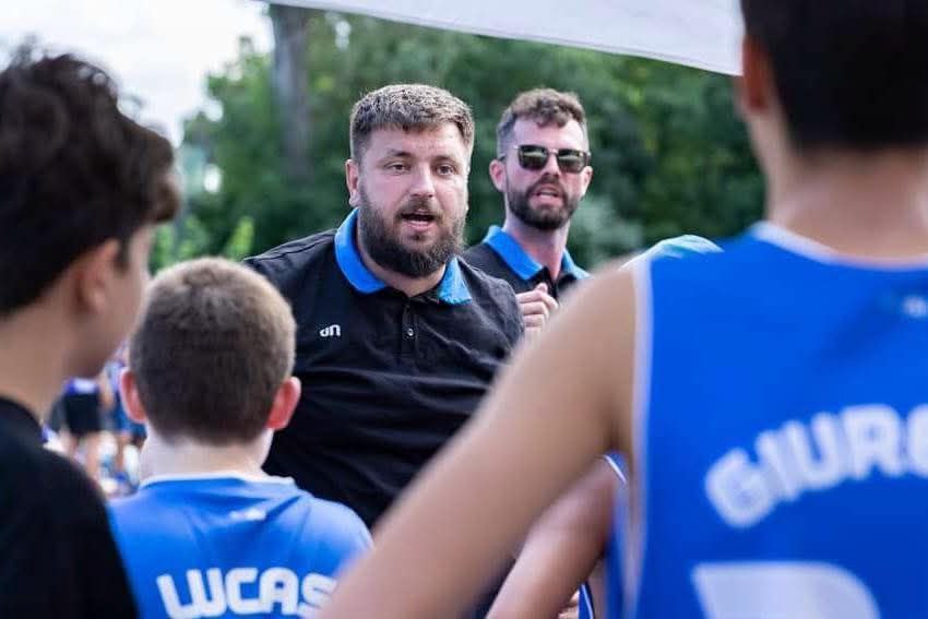 performanta la cs medgidia antrenorii de baschet alexandru anton si valerio cristea au obtinut licenta pentru liga 1 68c0325f4d585