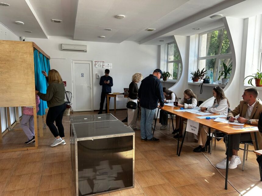 peste 1 000 de cetateni moldoveni au votat deja la sectia deschisa la constanta 68d953fe2349b