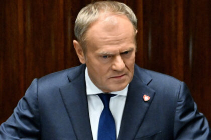polonia expulzeaza un ucrainean care a directionat o drona deasupra cladirilor guvernamentale din varsovia 68cae127a067b