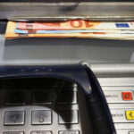 preluare unei banci din romania se apropie de final ce trebuie sa faca clientii ca sa si poata accesa banii din conturi 68bc062d71ebb