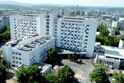 premierul ilie bolojan promite o reforma profunda in sanatate dupa moartea celor 6 copii la spitalul din iasi 68d6d41f9d1c1