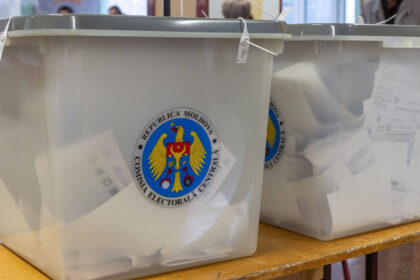 premierul republicii moldova acuza tentative de atac cibernetic asupra alegerilor 4 000 de site uri au fost inchise de autoritati 68d913ec63674