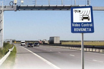 pretul rovinietei pentru autoturisme aproape s a dublat de azi cresc si amenzile pentru lipsa ei 68b5462d901f1