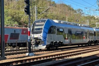 primul tren pesa din romania in teste pe magistrala bucuresti constanta 68cda44416423