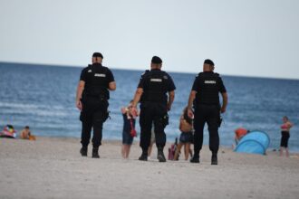 procurorii din constanta trimit in judecata doi tineri care au impartit un joint pe plaja modern ce s a intamplat in instanta 68d77cefcae55