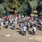 profesorii din constanta au protestat azi in fata prefecturii nemultumiti de modificarile legislative 68b818442db04