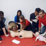 proiectul intitulat salvatorii de vieti ajunge la constanta curs gratuit de prim ajutor pentru cetateni pe 26 octombrie vezi aici detalii 68d6245e59979