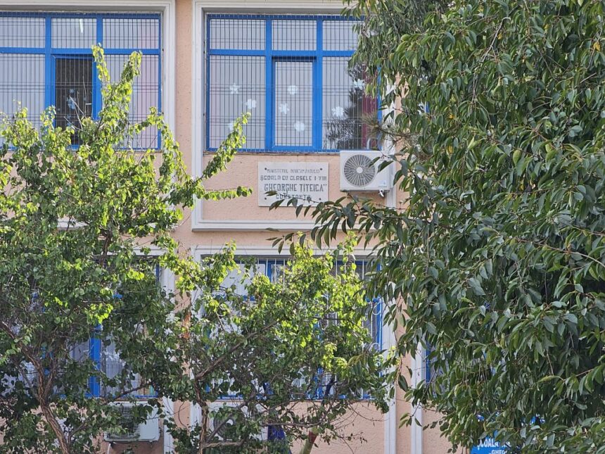 realitatea dura din judetul constanta la inceput de an scolar scoli fara apa fara autorizatii si cu toalete in curte 68c7f0fb9320d