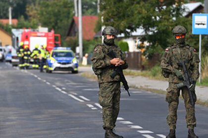 resturi de racheta au fost gasite in estul poloniei anunta politia militara 68cd08ac7543c