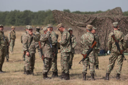 rezervistii armatei romane din doua judete convocati in cadrul unui exercitiu de mobilizare si antrenament anuntul mapn 68c289aec1540