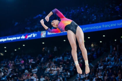 sabrina maneca voinea medalie de aur in finala la sol la cupa mondiala de la paris 68c7d68ab615c