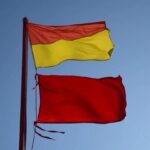 salvamarii au arborat steagul rosu pe toate plajele din eforie 68bc037ee0a07
