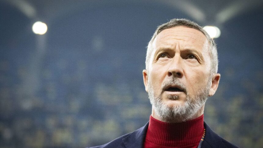 si mihai stoica si a pierdut increderea in fcsb ne bate toata lumea singurul lucru care il linisteste inainte de meciul cu fc botosani 68ca480e2cd6d