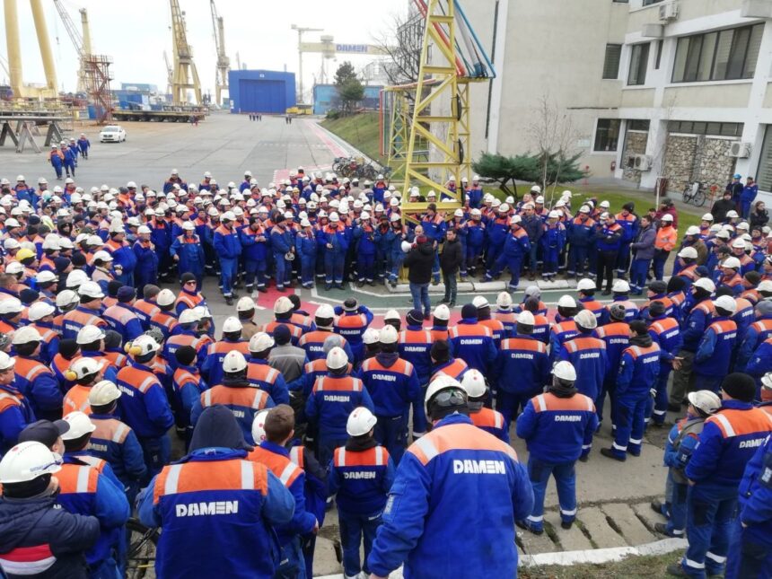 sindicalistii de la damen shipyards mangalia sa protest de amploare la ministerul economiei santierul aflat aproape de colaps spun oamenii 68caa935a84ba