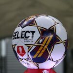 Răsare o nouă stea în Superligă: Ce îl face pe acest tânăr jucător să strălucească? 2 special superliga are un nou tanar in ascensiune unde impresioneaza si de ce e diferit 68db6bb203c9f