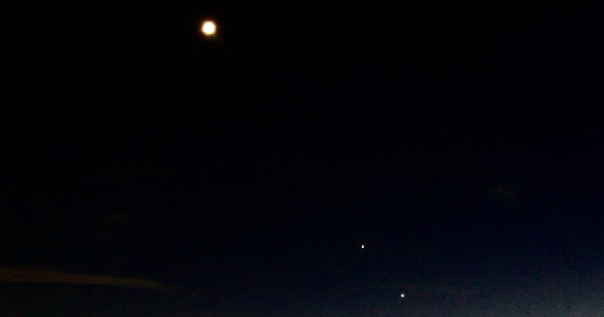 spectacol pe cer maine dimineata luna venus si steaua regulus se aliniaza intr o conjunctie rara 68cc150b10bf9