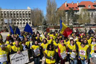 studentii se alatura protestului profesorilor din 8 septembrie banii alocati pentru educatie sunt o investitie nu o cheltuiala 68b6d0928576a