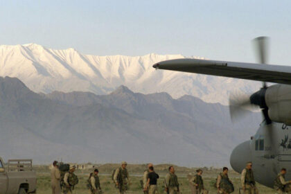 sua vor sa si recupereze baza aeriana din afganistan trump e la o ora distanta de locul unde china produce arme nucleare 68cc393be00ca