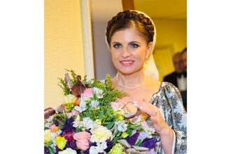 teapa banilor din dividende cantareata de muzica populara mariana ionescu capitanescu la un pas sa devina victima infractorilor 68cafdbcd8aac