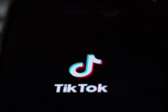 tiktok sub control american trump aproba oficial preluarea de catre investitori din sua 68d652d531358