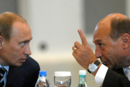 traian basescu urmasii lui stefan cel mare l au invatat pe putin ca omenirea a inventat ceva mai puternic decat toate armele 68da369f3b5cb